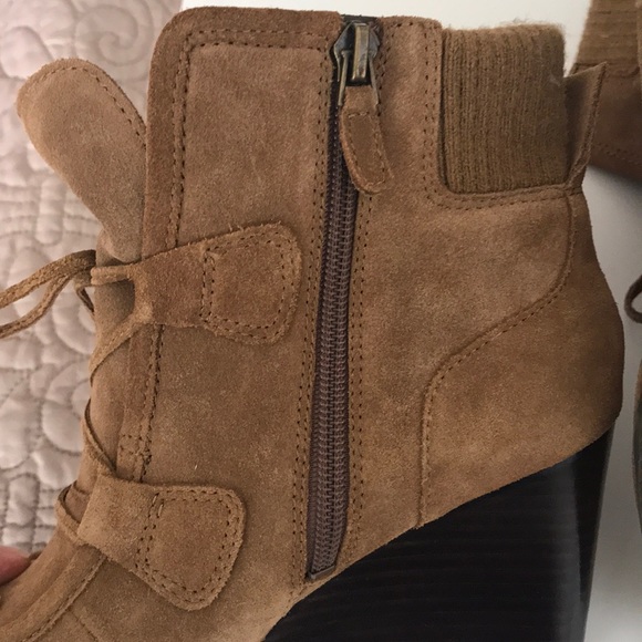 NWOT. Beautiful and comfy brown booties. - Picture 4 of 7